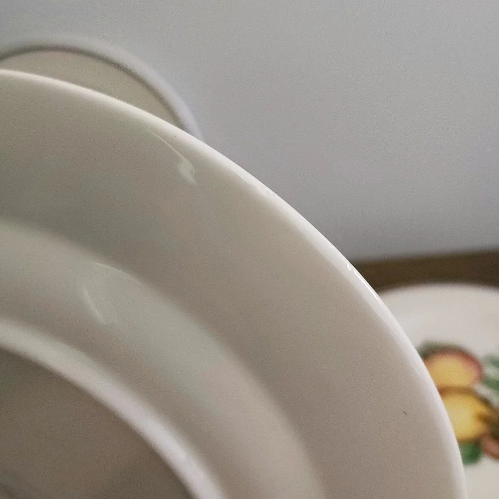 Crate & Barrel Salad‎ Plates Lot Of 4
